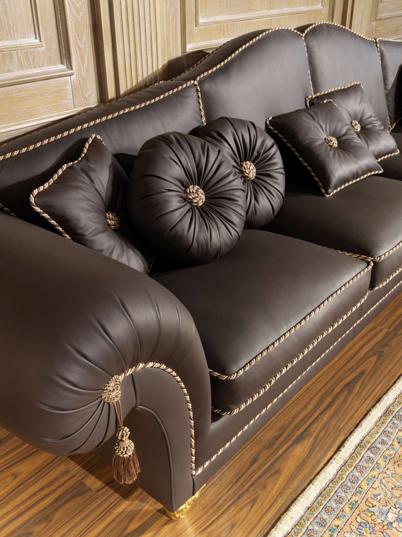 Мебель кожаные диваны. Красивые диваны. Дорогие диваны. Шикарный диван. Кожаный диван.