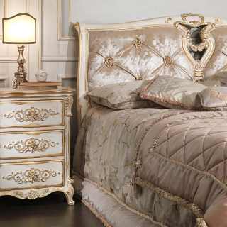 Luigi XVI style bed and night tables