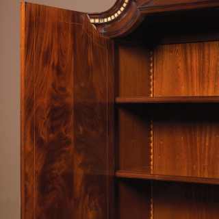 Neoclassic mahogany bureau, detail