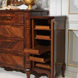 Classic walnut chest of drawers, details of the lateral door with shelf, luxury classic collection 800 francese