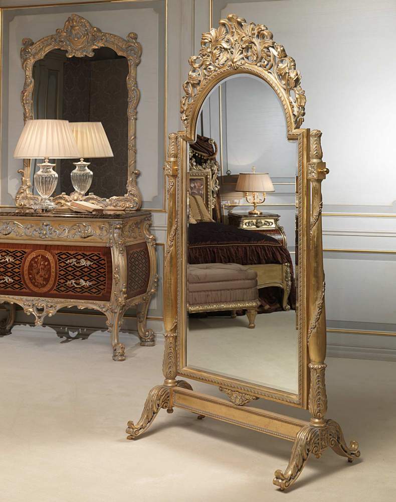 Camera da letto classica Emperador Gold, specchiera con ruote
