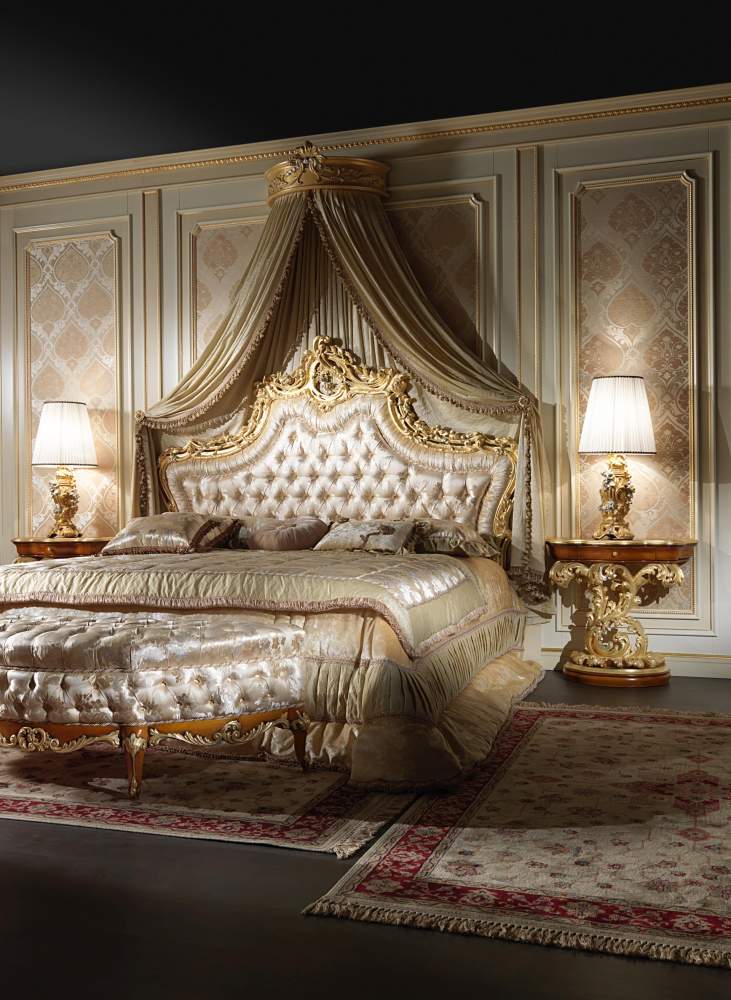 Elegant baroque bed